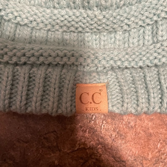 C.C. KIDS knitted hat - Picture 5 of 5